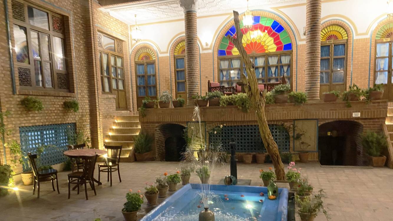 Tehran Arian Hostel