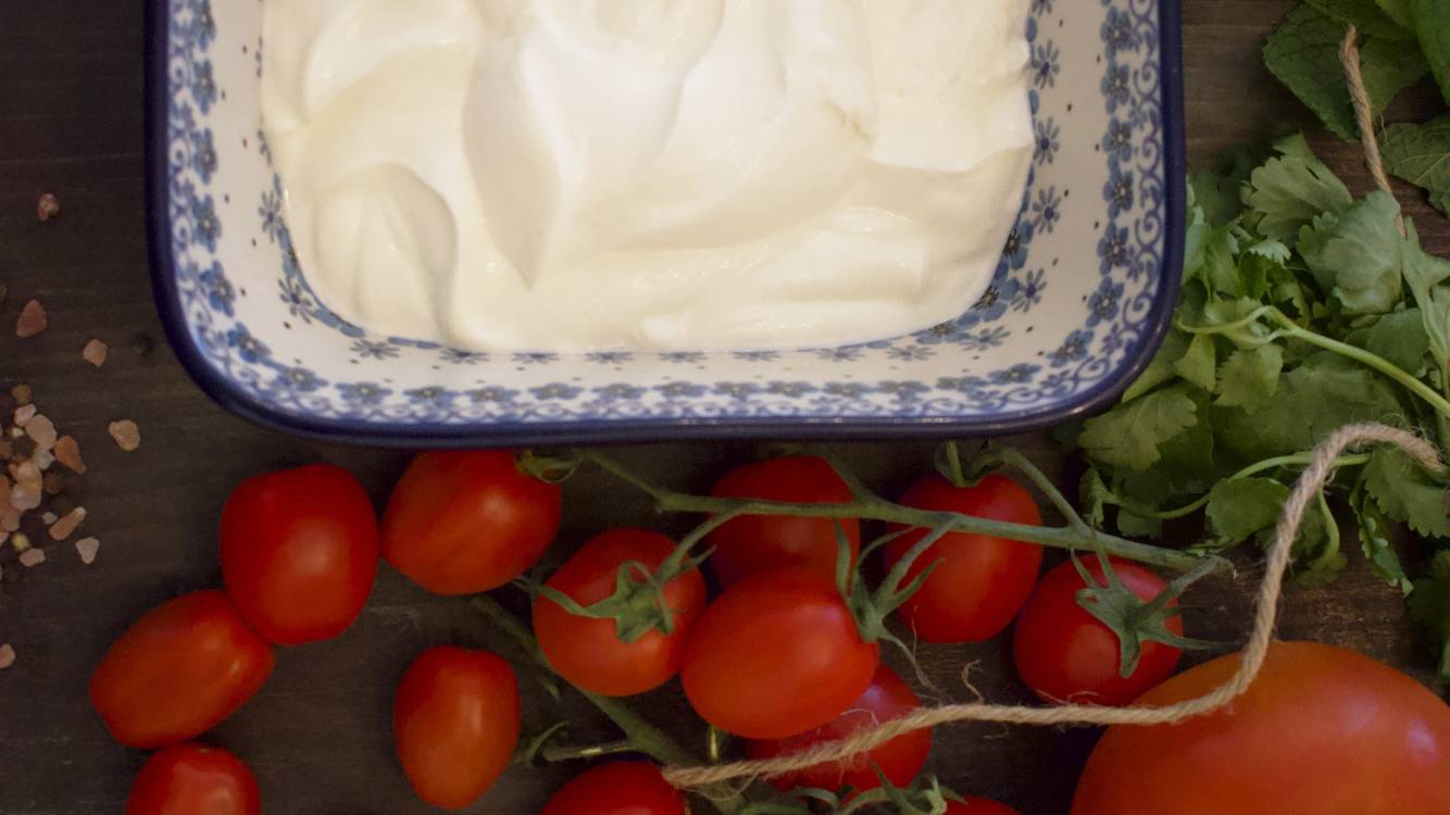 herbed tomato yoghurt