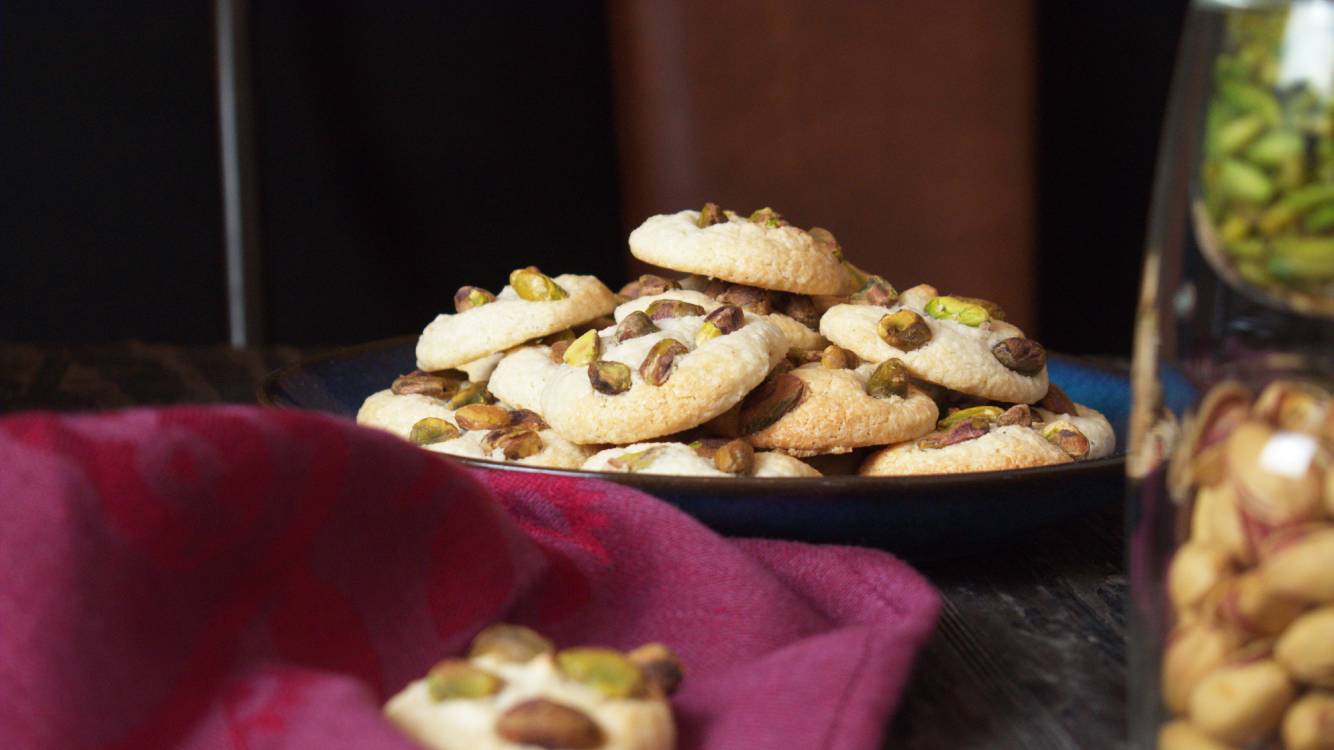 pistachio jewelled biscuits