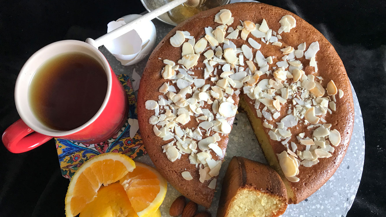 Spanish almond cake